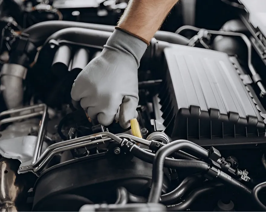 Windscreen and glass repair at Focus Auto Dubai