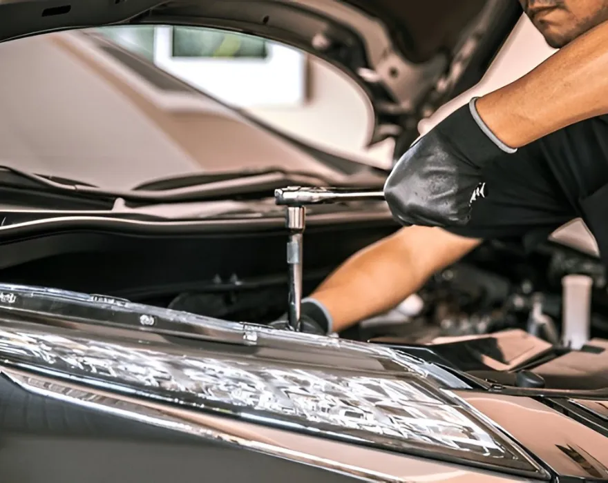 Windscreen and car glass replacement at Focus Auto Dubai